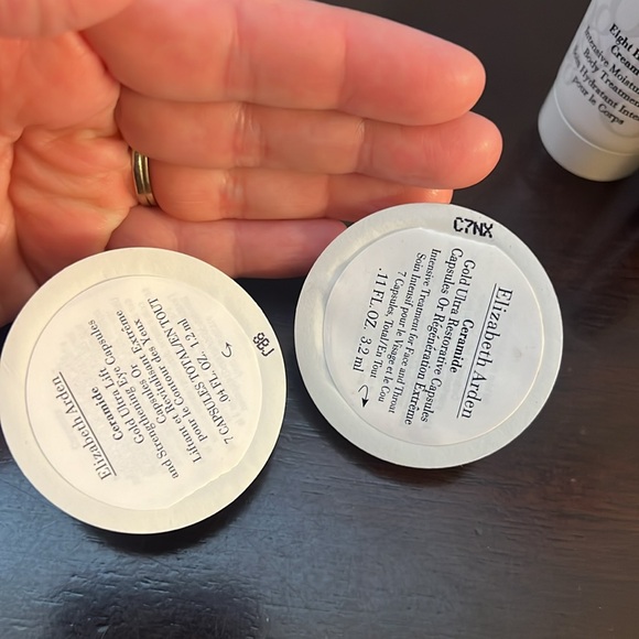 New Elizabeth Arden 7pc set - Picture 8 of 12